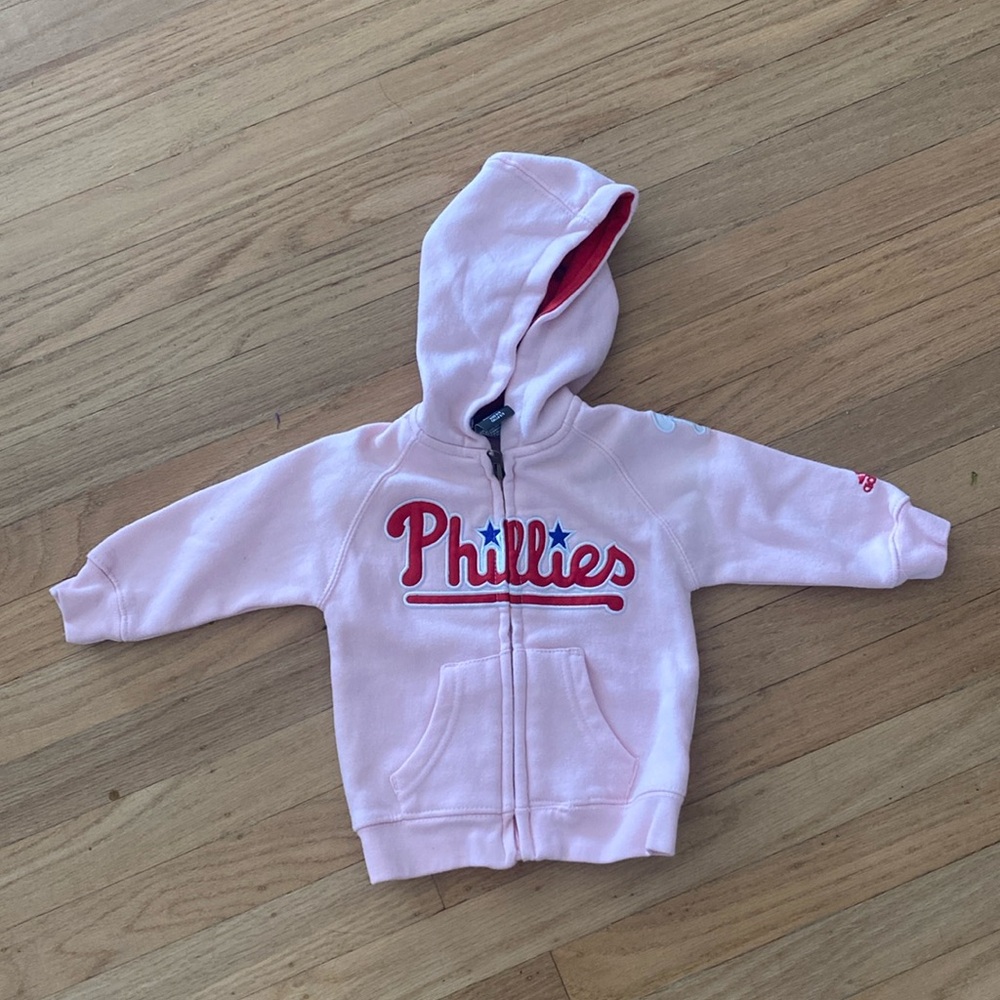 Philadelphia Phillies Youth Sweatshirt. Like New 6-9 months